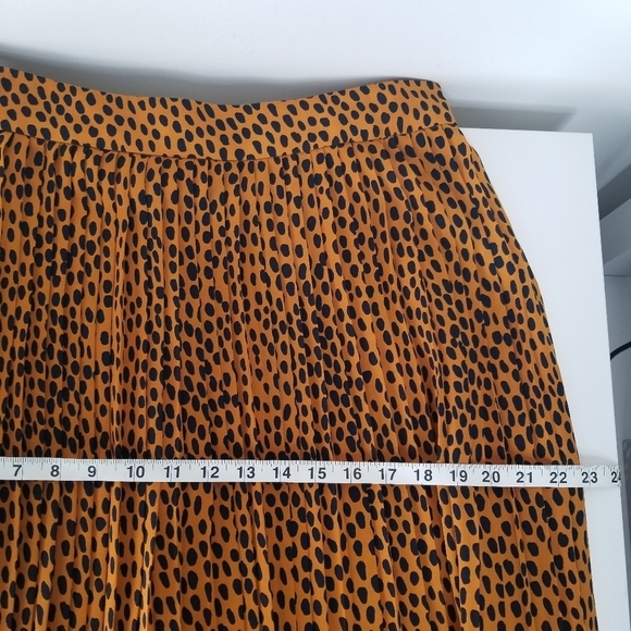 J. Crew Cheetah Print Pleated Flowy Chiffon Midi Skirt Size 12 - Picture 4 of 13